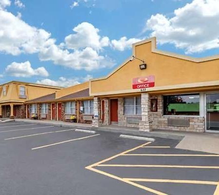 Econo Lodge Erlanger Buitenkant foto